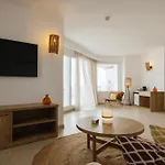 Hotel Caramelo Marina Calan Bosch - Adults Only Cala 'n Bosch
