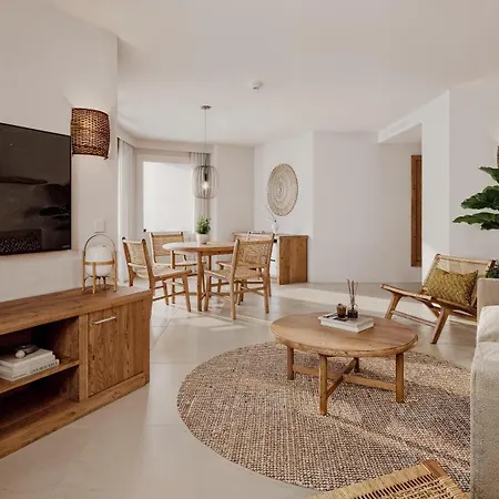 Hotel Caramelo Marina Calan Bosch - Adults Only