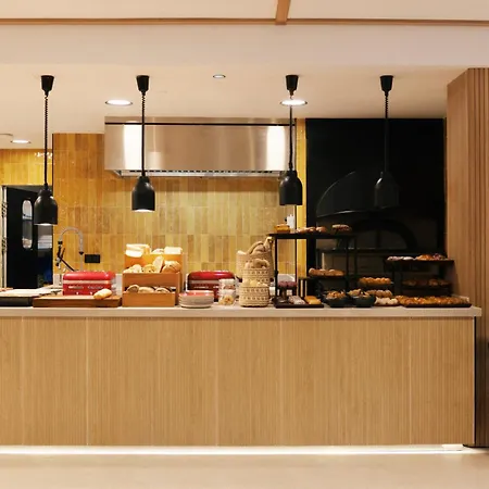 호텔 Caramelo Marina Calan Bosch - Adults Only