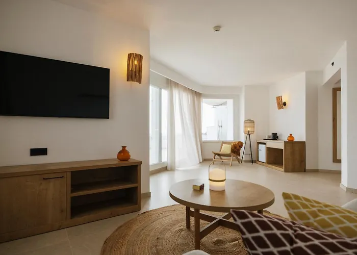 Hotel Caramelo Marina Calan Bosch - Adults Only Cala'N Bosch (Menorca)