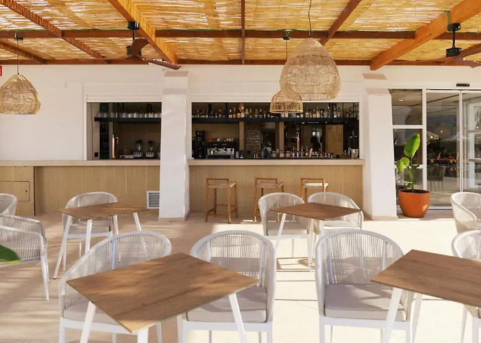 Caramelo Marina Calan Bosch - Adults Only Cala'N Bosch (Menorca)