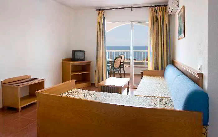 Hotel Caramelo Marina Calan Bosch - Adults Only 4*